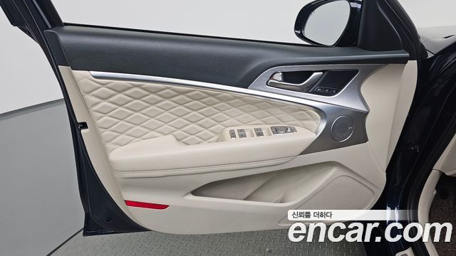 Genesis G70 2018 — photo 14