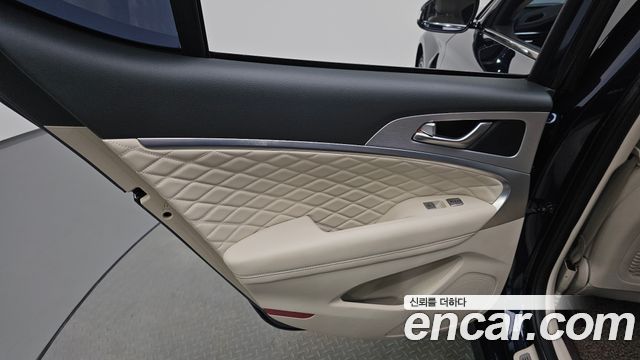Genesis G70 2018 — photo 15
