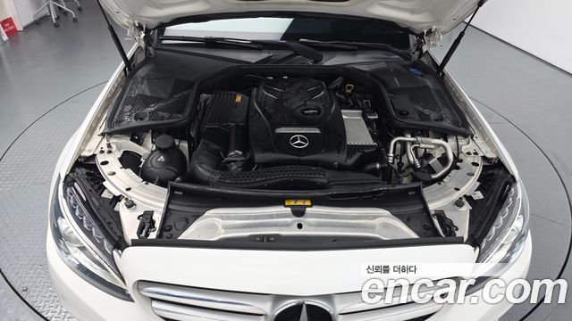 Mercedes-Benz C-Class 2017 — photo 6