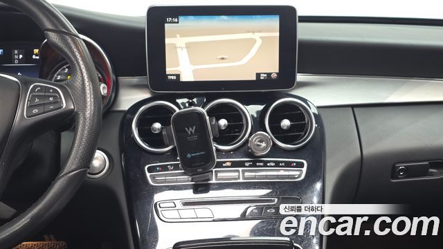 Mercedes-Benz C-Class 2017 — photo 13