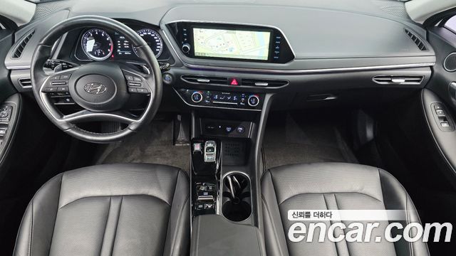 Hyundai Sonata 2022 — photo 10