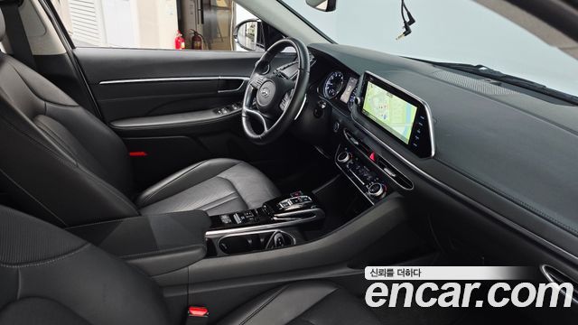 Hyundai Sonata 2022 — photo 28