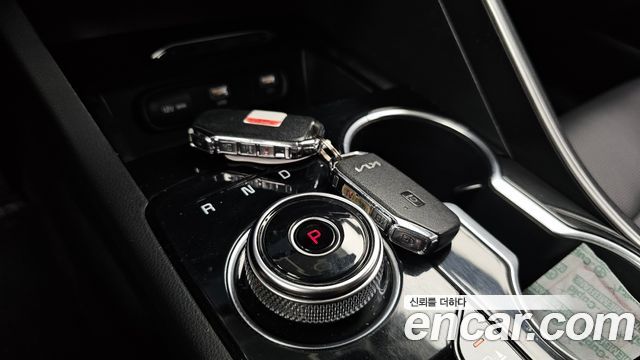 Kia K5 2022 — photo 12
