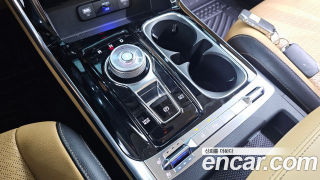 Kia Canival 2023 — photo 12