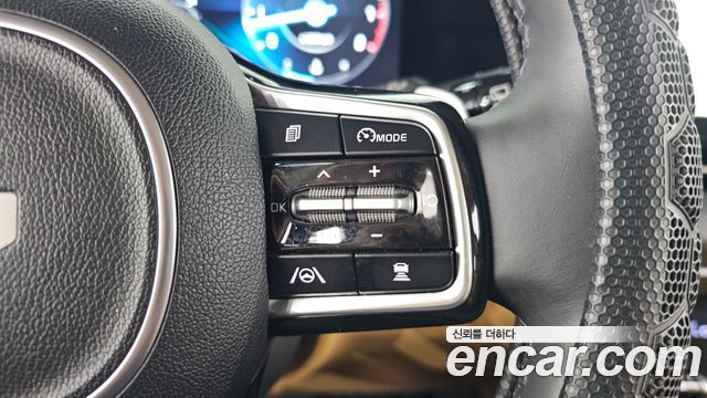 Kia Canival 2023 — photo 23