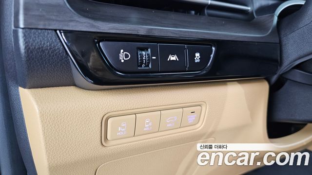 Kia Canival 2023 — photo 26