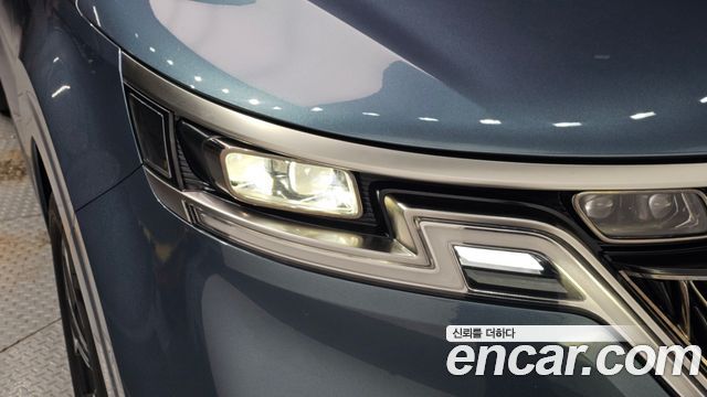 Kia Canival 2023 — photo 8