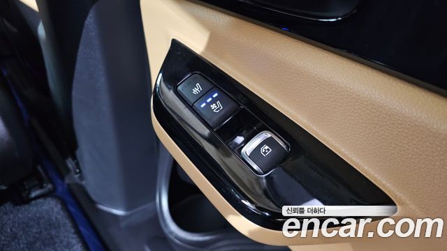 Kia Canival 2023 — photo 29