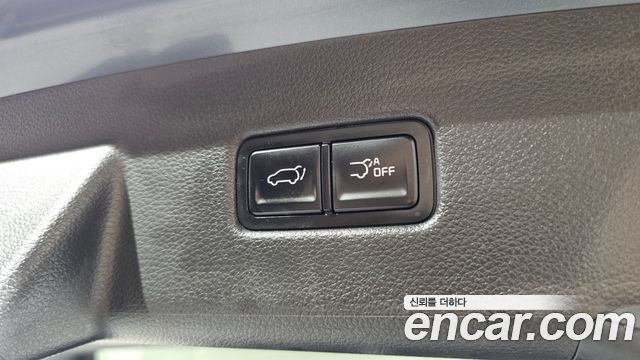 Kia Canival 2023 — photo 34