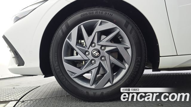 Hyundai AVANTE 2024 — photo 5