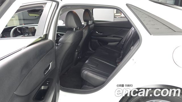 Hyundai AVANTE 2024 — photo 11