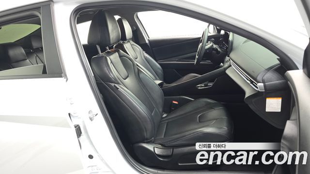 Hyundai AVANTE 2024 — photo 12