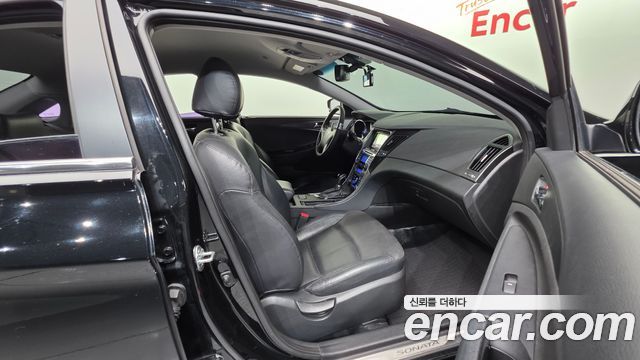 Hyundai Sonata 2012 — photo 13