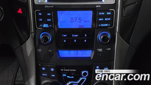 Hyundai Sonata 2012 — photo 24