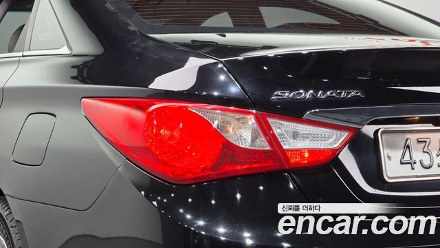 Hyundai Sonata 2012 — photo 9
