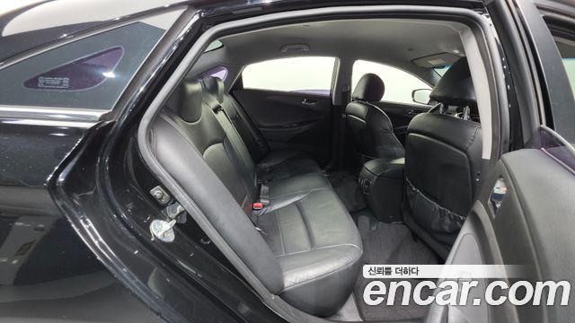 Hyundai Sonata 2012 — photo 30