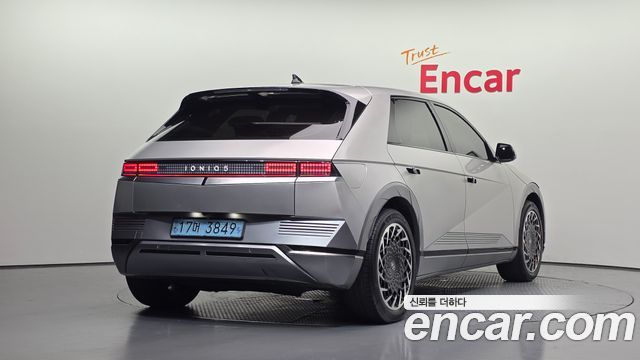 Hyundai Ioniq5 2022 — photo 2
