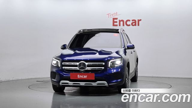 Mercedes-Benz GLB-Class 2021 — photo 3