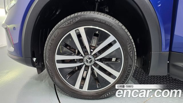 Mercedes-Benz GLB-Class 2021 — photo 5