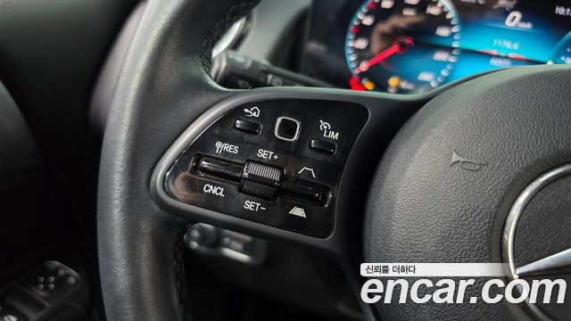 Mercedes-Benz GLB-Class 2021 — photo 22