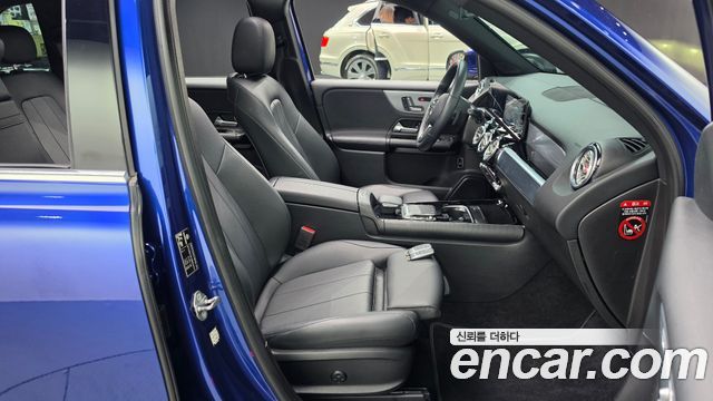 Mercedes-Benz GLB-Class 2021 — photo 26