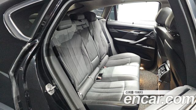 BMW X6 2017 — photo 17