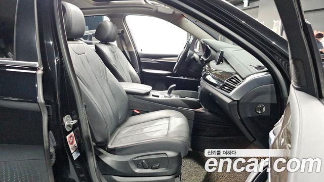 BMW X6 2017 — photo 18