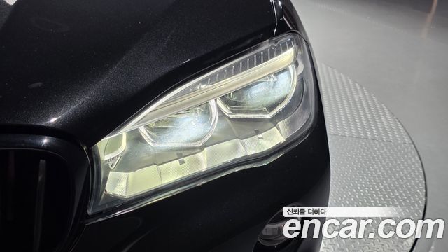 BMW X6 2017 — photo 8