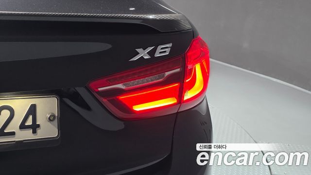 BMW X6 2017 — photo 9