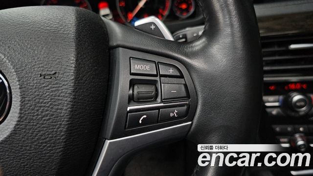 BMW X6 2017 — photo 30