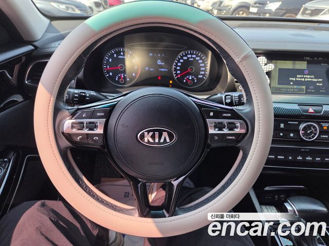 Kia K7 2019 — photo 10