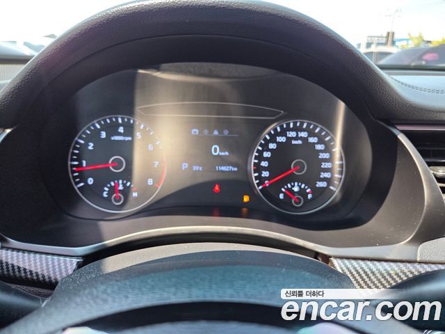 Kia K7 2019 — photo 11