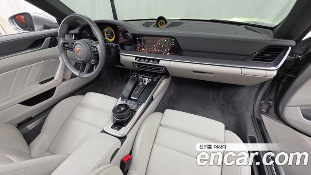 Porsche 911 2024 — photo 10