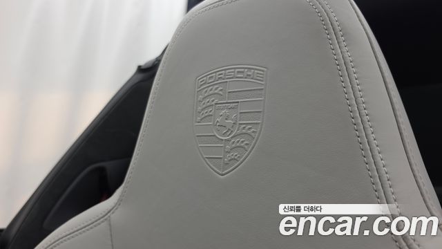Porsche 911 2024 — photo 16