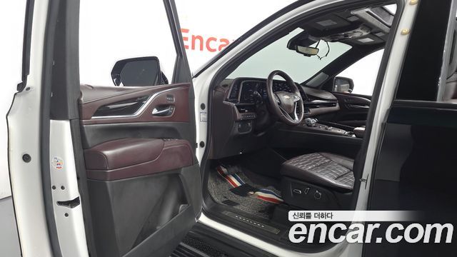 Cadillac Escalade 2022 — photo 13