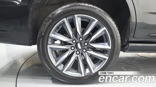 Cadillac Escalade 2022 — photo 7