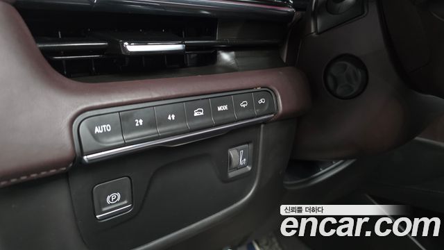 Cadillac Escalade 2022 — photo 30