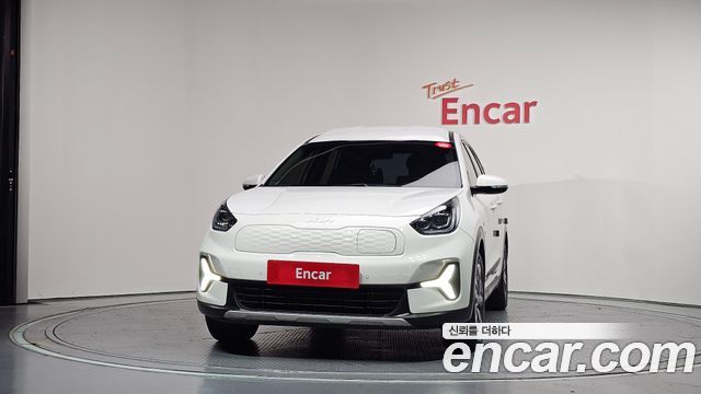 Kia Niro 2023 — photo 3