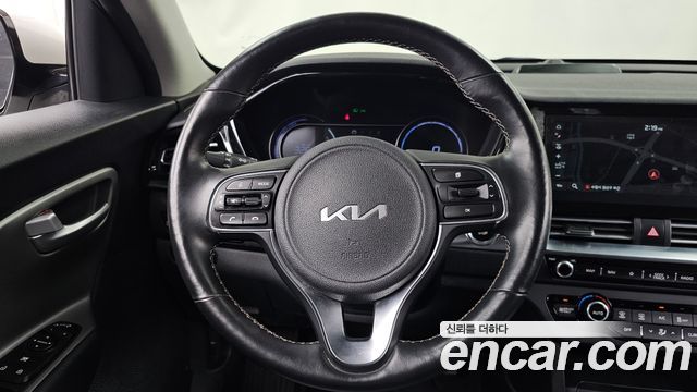 Kia Niro 2023 — photo 19