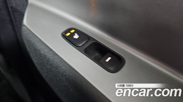 Kia Niro 2023 — photo 25