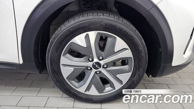 Kia Niro 2023 — photo 7