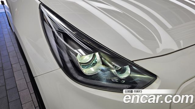 Kia Niro 2023 — photo 8