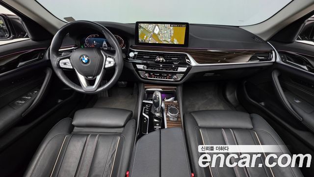 BMW 5-Series 2023 — photo 7