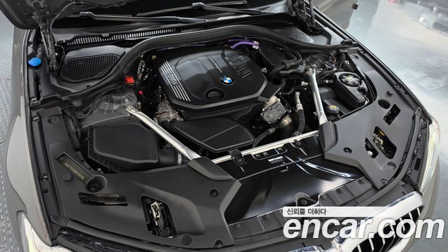 BMW 5-Series 2022 — photo 6
