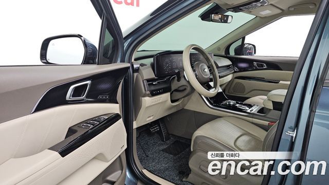 Kia Canival 2021 — photo 13