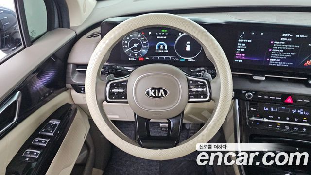 Kia Canival 2021 — photo 19
