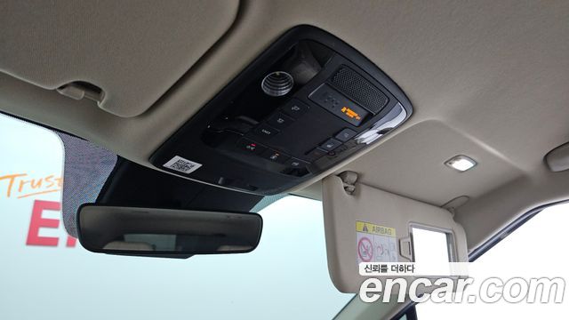 Kia Canival 2021 — photo 25