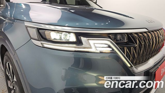 Kia Canival 2021 — photo 8