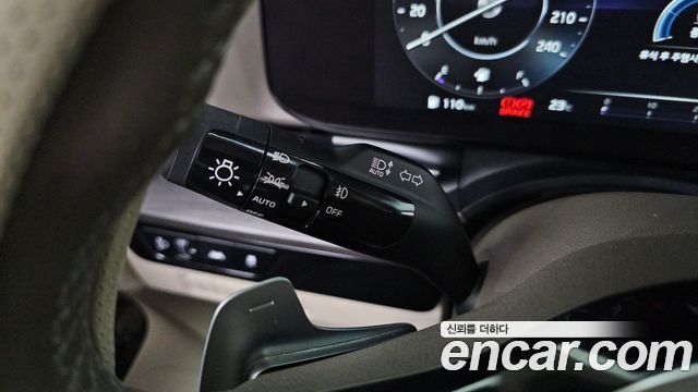 Kia Canival 2021 — photo 30