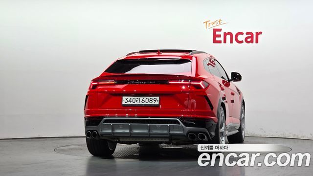 Lamborghini Urus 2020 — photo 4